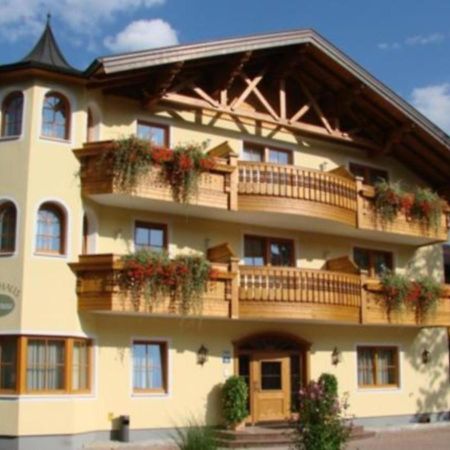 Landhaus Gruenau Wals-Siezenheim Екстериор снимка