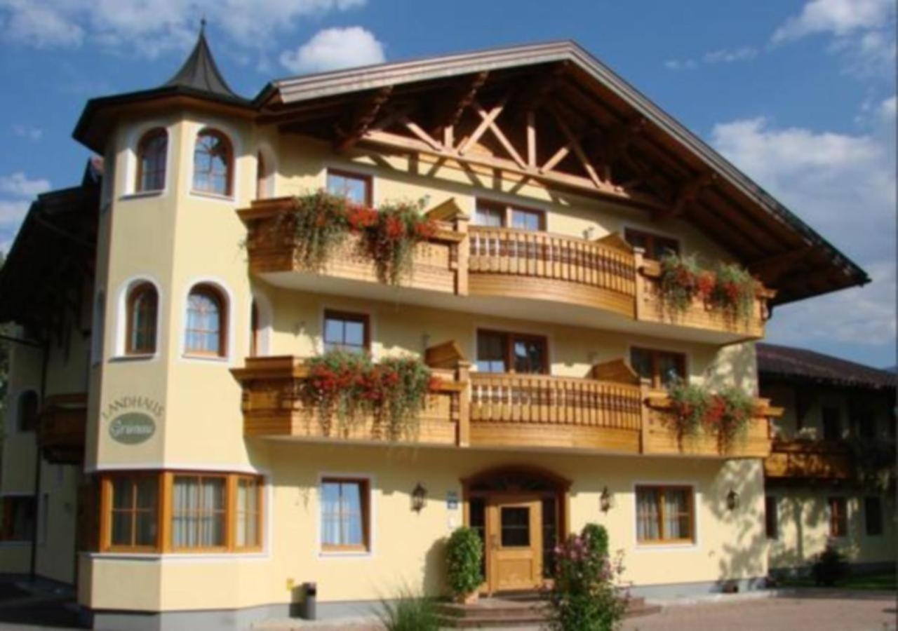 Landhaus Gruenau Wals-Siezenheim Екстериор снимка